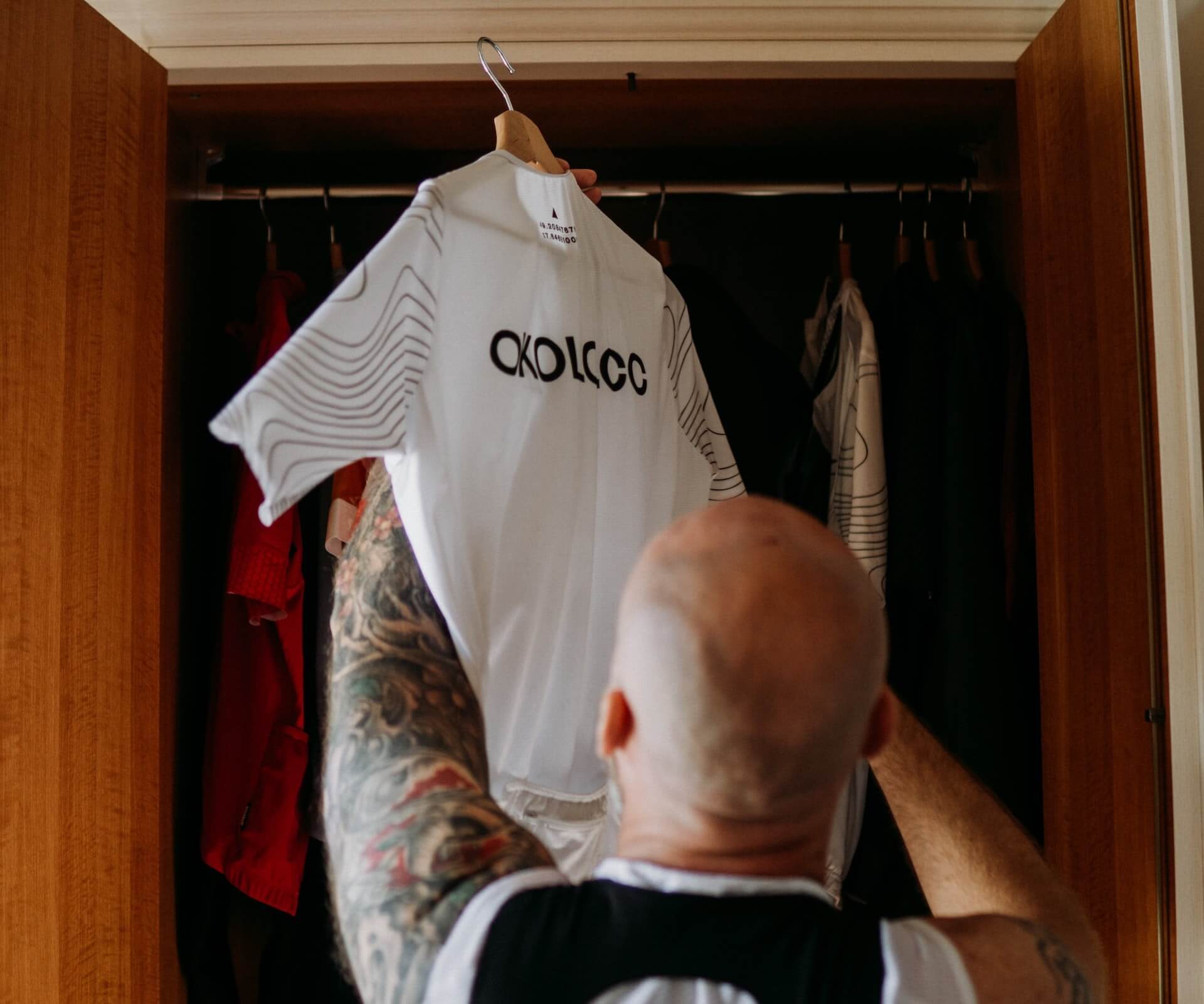 Bedste cykeltøj, cykeltøj herre, cykeltøj dame, cykeltøj til racer, mtb, gravel cykeltøj, kvinde, mand, bedste cykeltøj til mænd, bedste cykelmærker, bib shorts, cykeltøj tilbud, cykelshorts, bedst i test, cykeltøj test, 2023, cykeltøj sæt, bedste cykelvest, cykelbrands, bedste cykeltrøje, bedste cykelbukser, bedste cykelhandsker, bedste cykelundertøj, baselayer, lirens cykeltøj, sommer cykeltøj, cykeltøj til forår og efterår, sommer