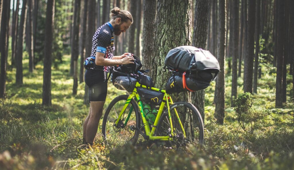 Bedste bikepacking tasker, Bedste bikepacking udstyr, bedste cykeltaske, bikepacking pakkeliste, guide til bikepacking tasker, cykeltaske test, bikepacking udstyr test, bedst i test, Rammetasker, frambag, fullframe bikepacking, framebag, Styrtasker, Sadeltasker, tasker til tilbehør, mindre tasker til cykel, frempindstaske, overrørstaske, forgaffeltaske, skrårørstaske